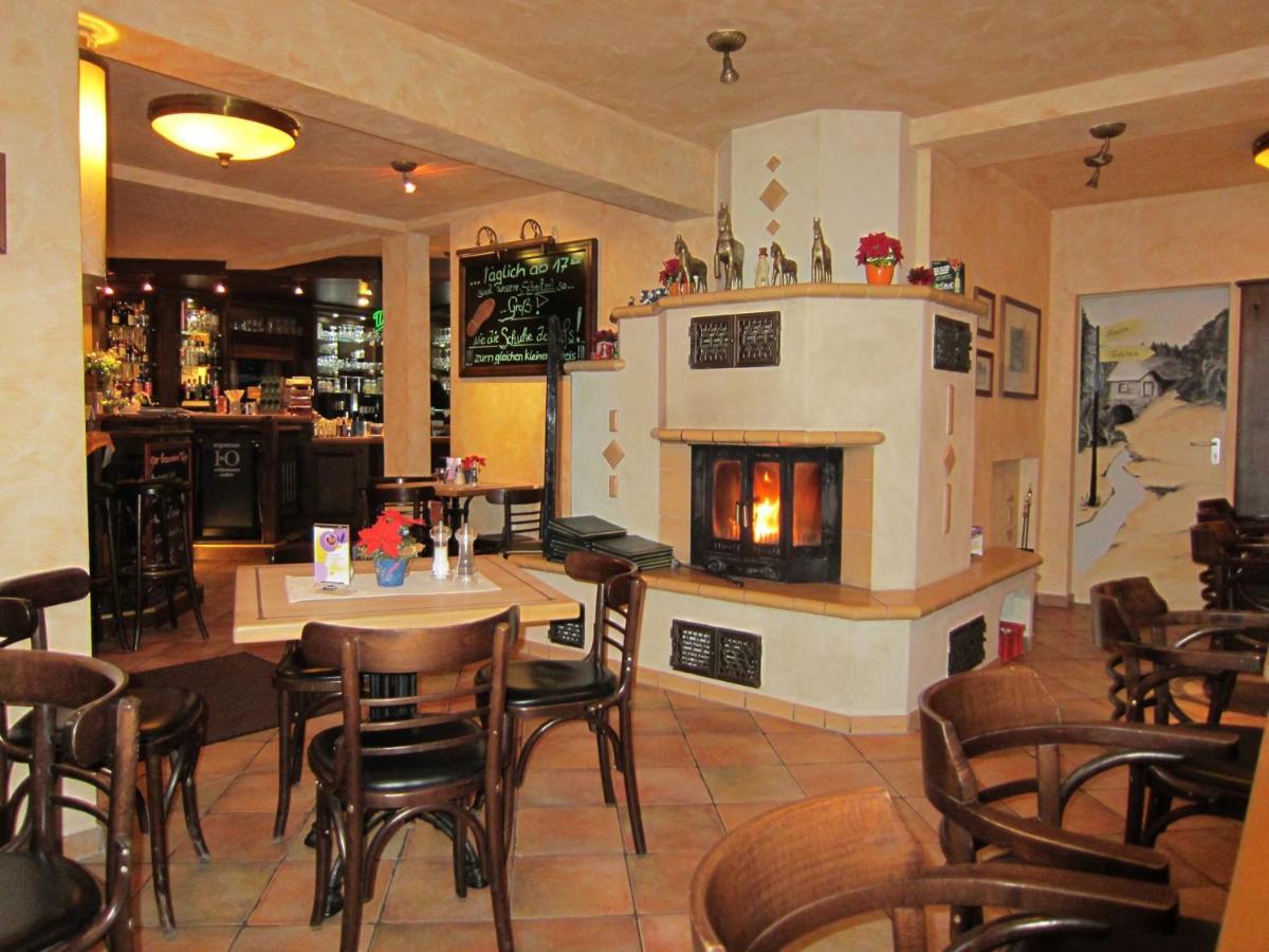 Hotel & Gasthaus Sterngrund Целла-Мелис Экстерьер фото