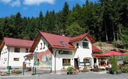Hotel & Gasthaus Sterngrund Целла-Мелис Экстерьер фото