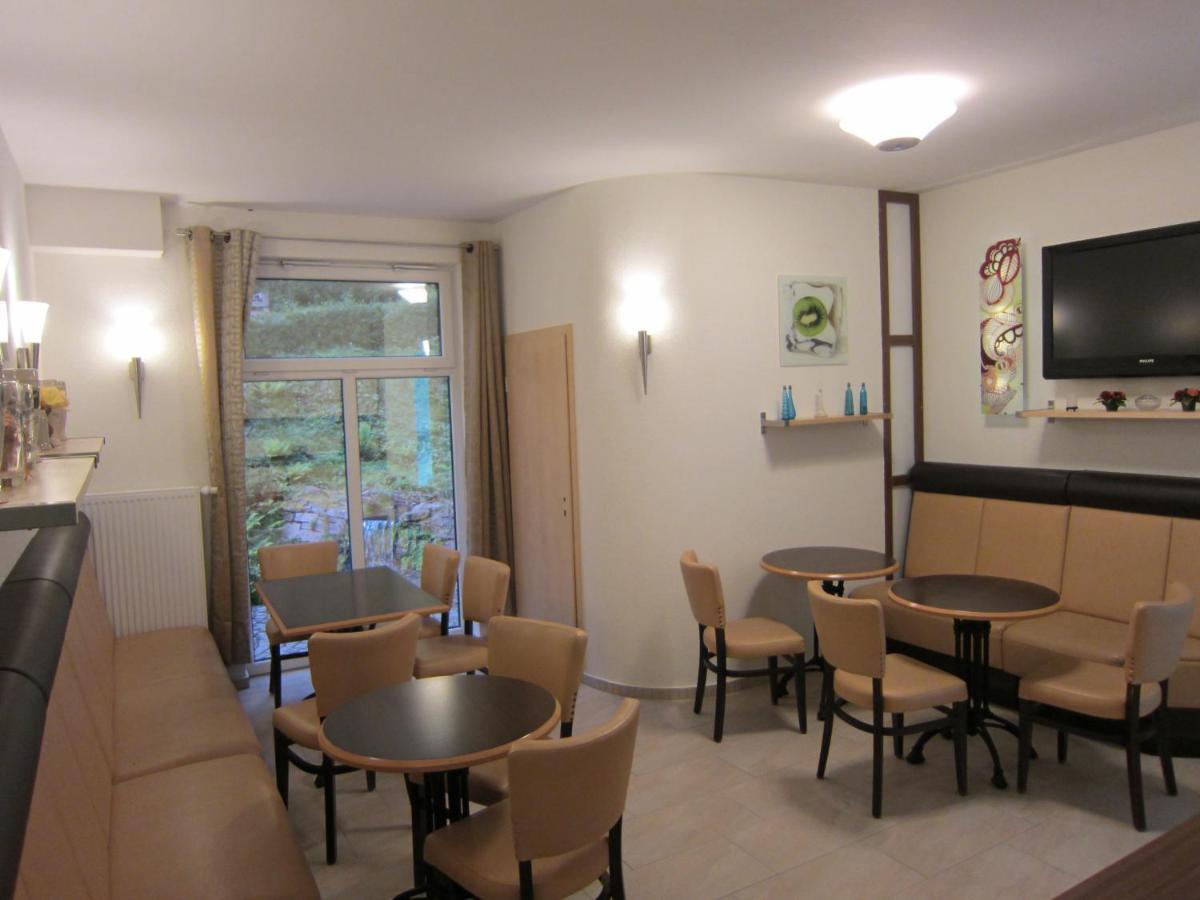 Hotel & Gasthaus Sterngrund Целла-Мелис Экстерьер фото